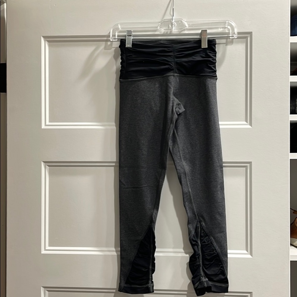 EUC - lululemon size 2 Leggings